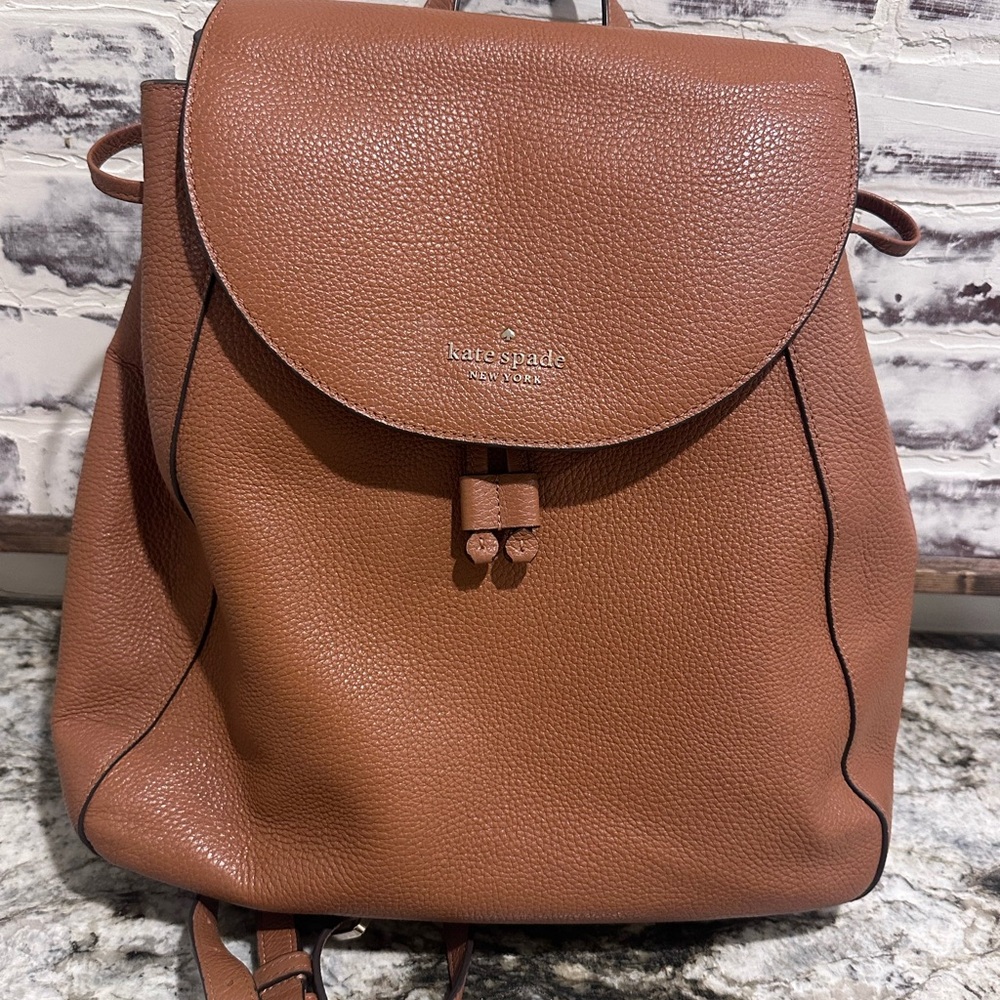 KATE SPADE~Leila~Large Flap Drawstring Backpack Warm Gingerbread Brown Leather